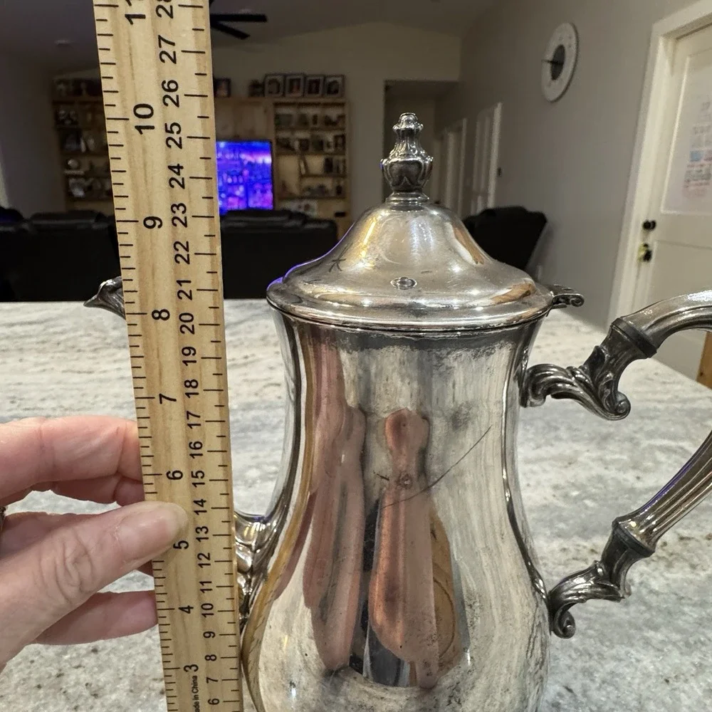 VTG W. M. Rogers 800 Silver Plated Kettle Coffee Tea Pot Victorian Style
